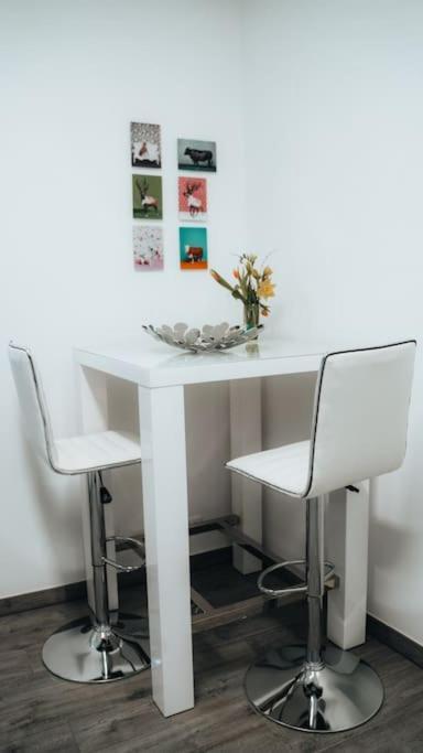 Lieblingsapartment No.10 Mit 2 Schlafzimmern Und Eigener Terrasse Rostock Extérieur photo
